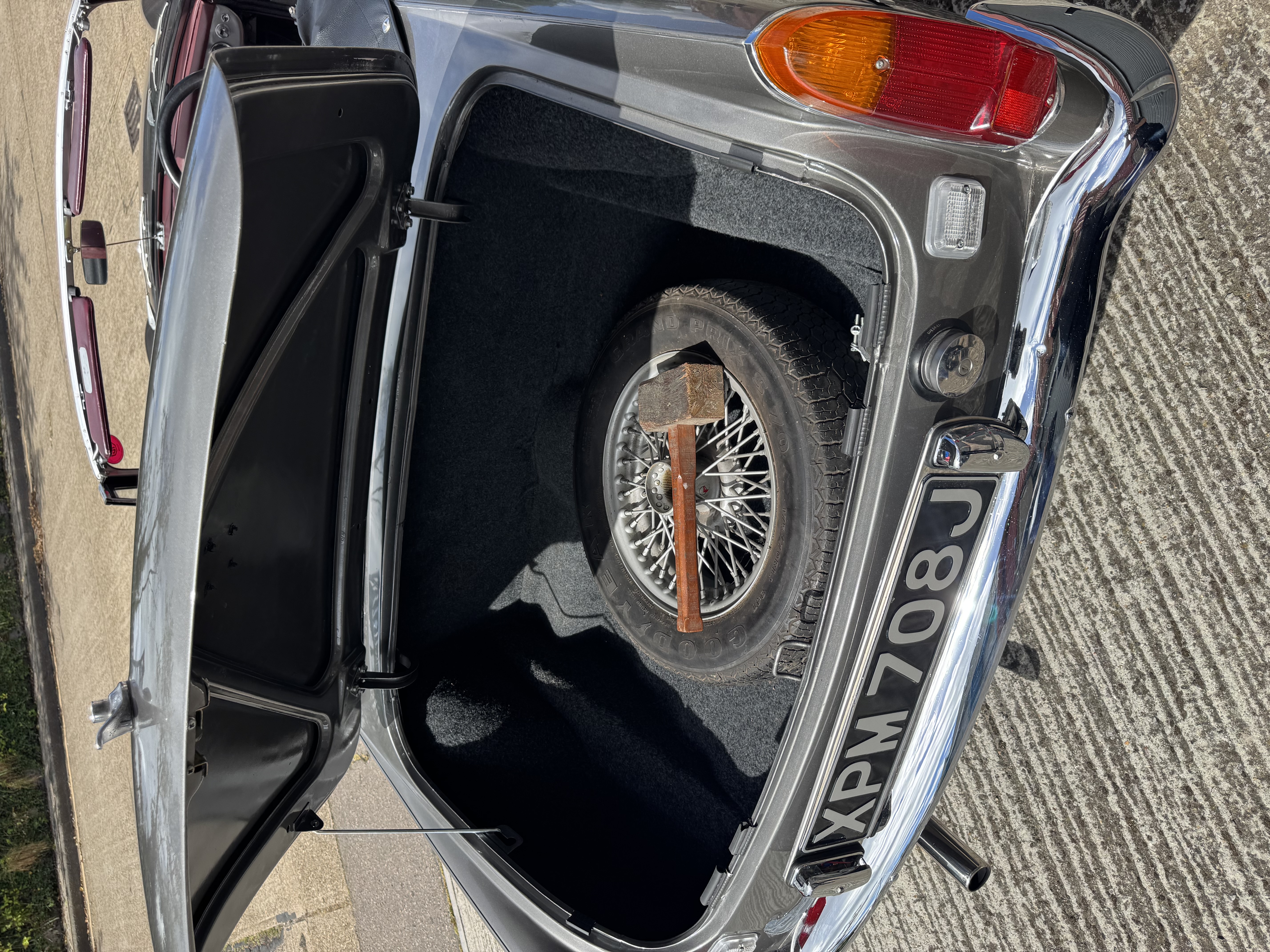 1970 MGB Roadster image 4