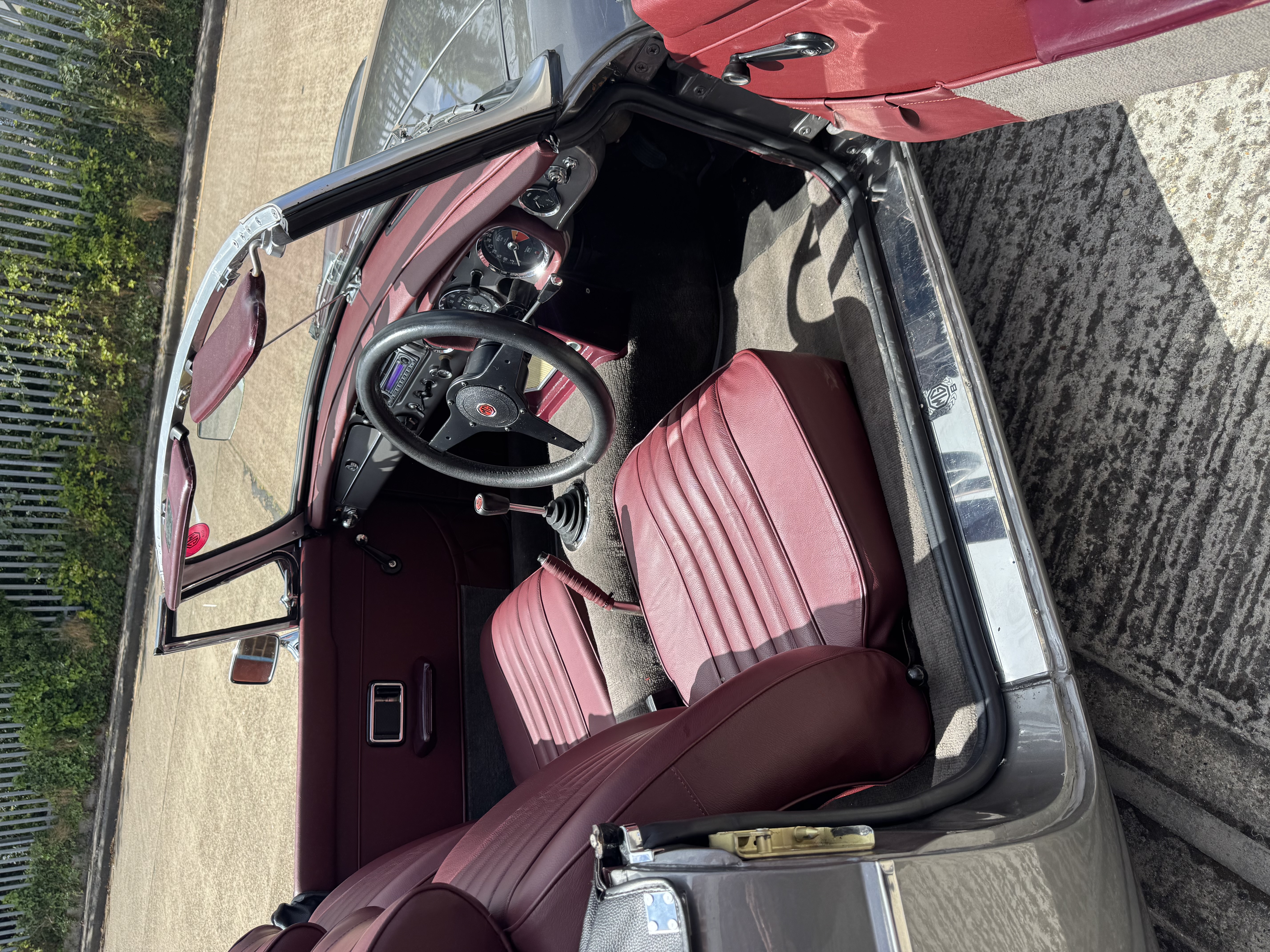 1970 MGB Roadster image 12