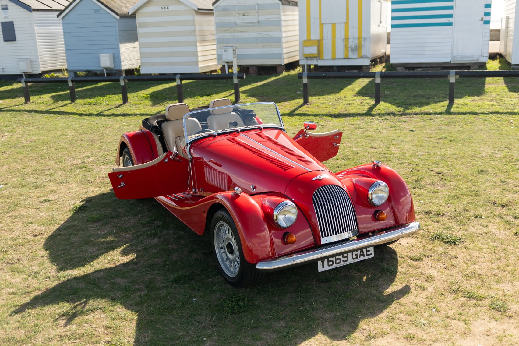 2001 Morgan Plus 8 image 11