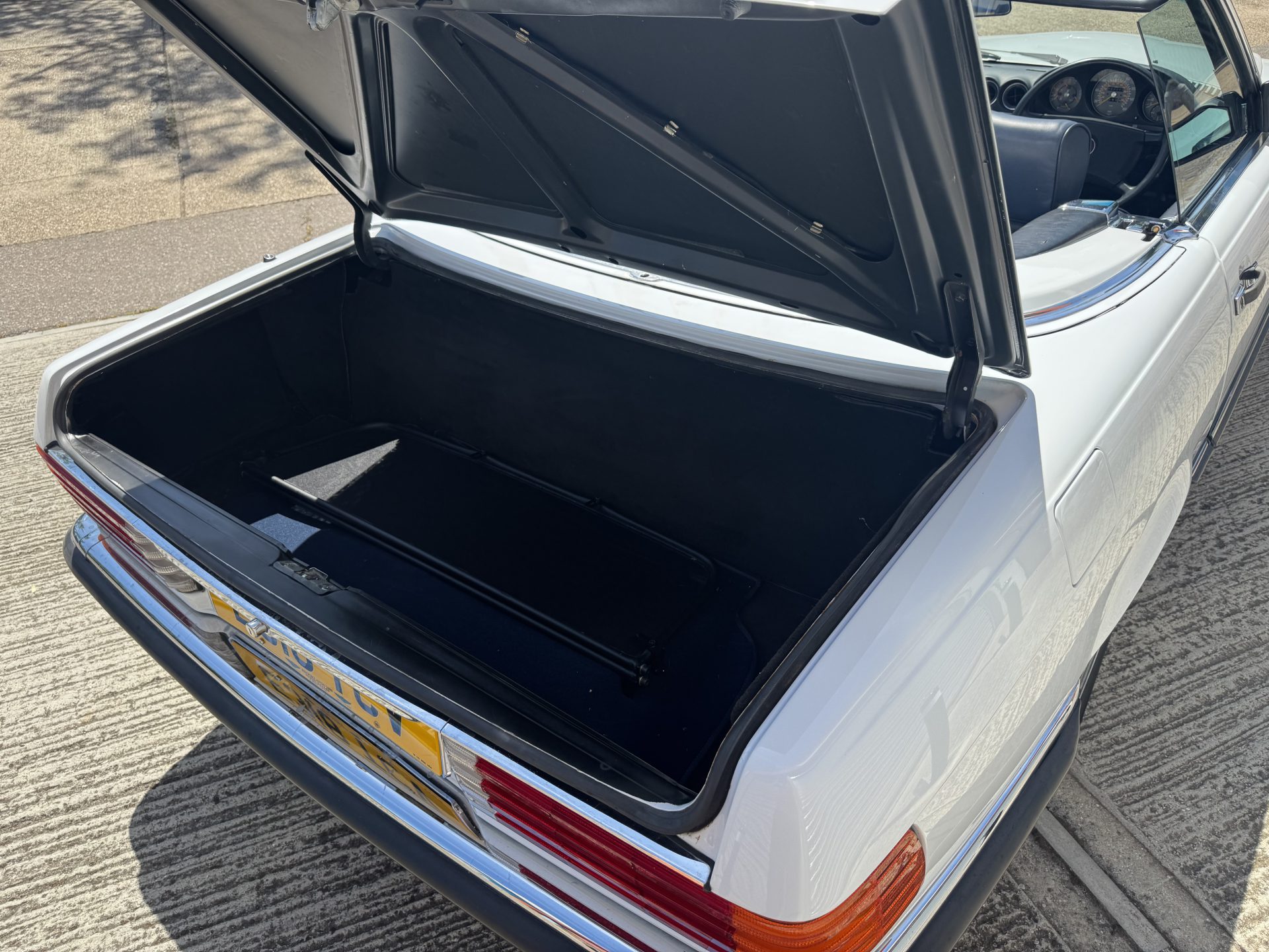 1988 Mercedes-Benz 300 SL image 7