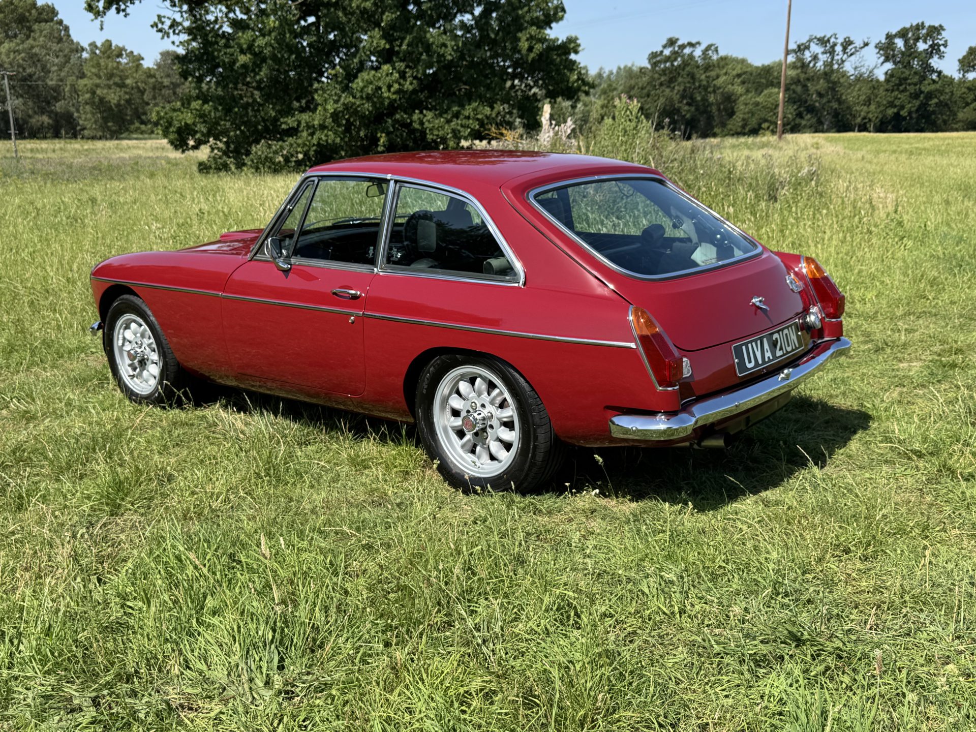 1974 Factory MGB GT V8 image 12