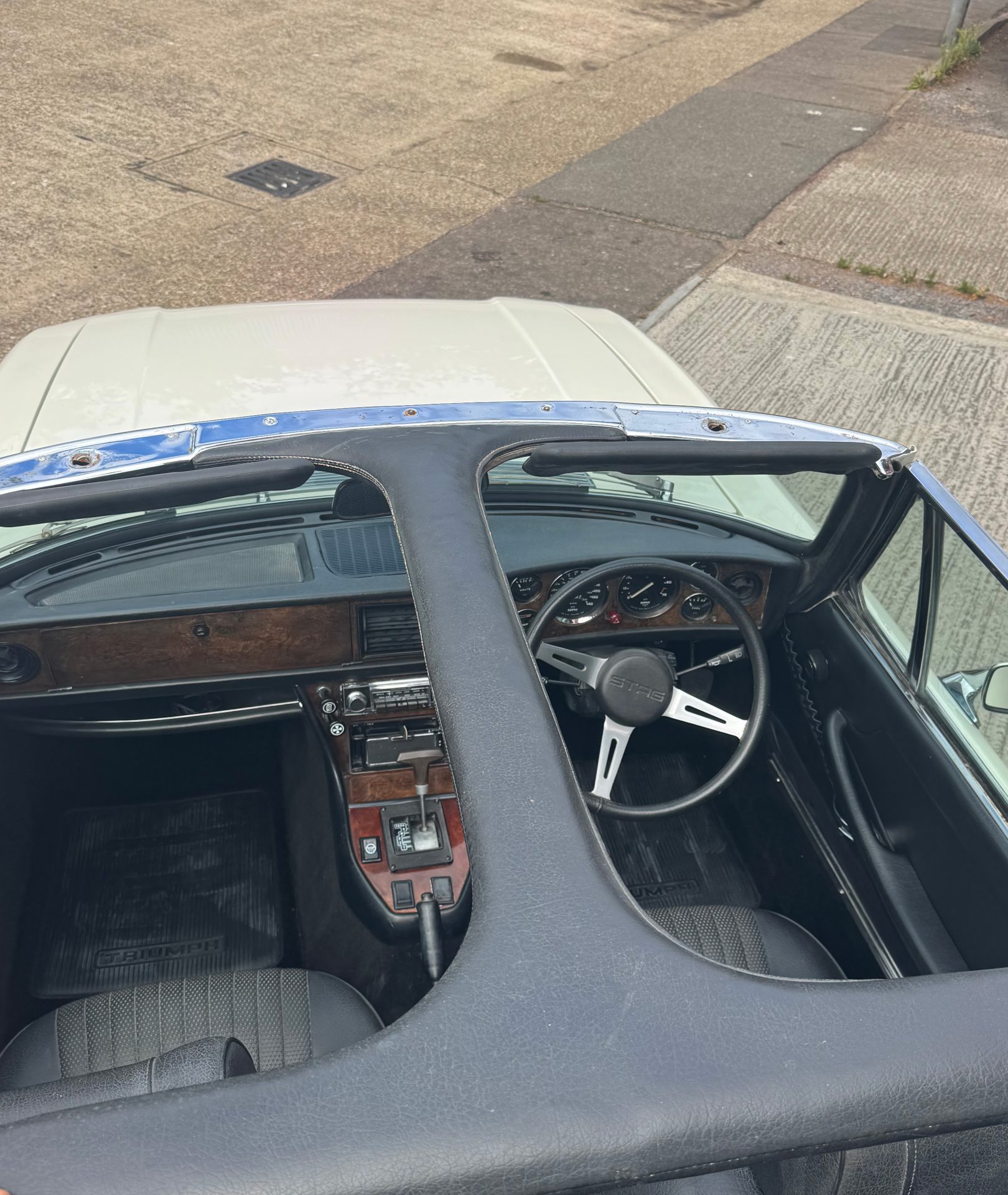 1975 Triumph Stag Mk2 image 3