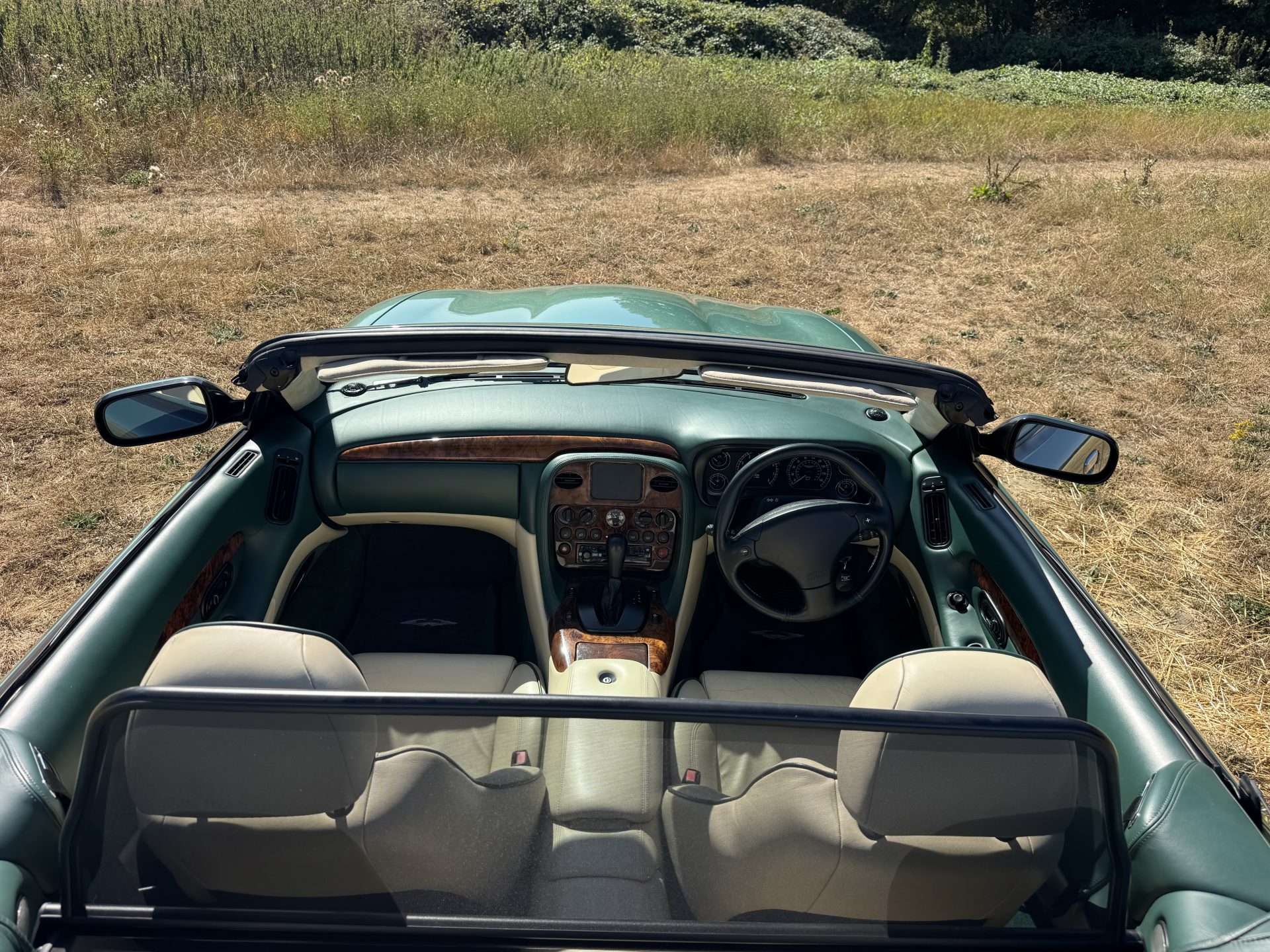 2001 Aston Martin DB7 Vantage Volante V12  image 6