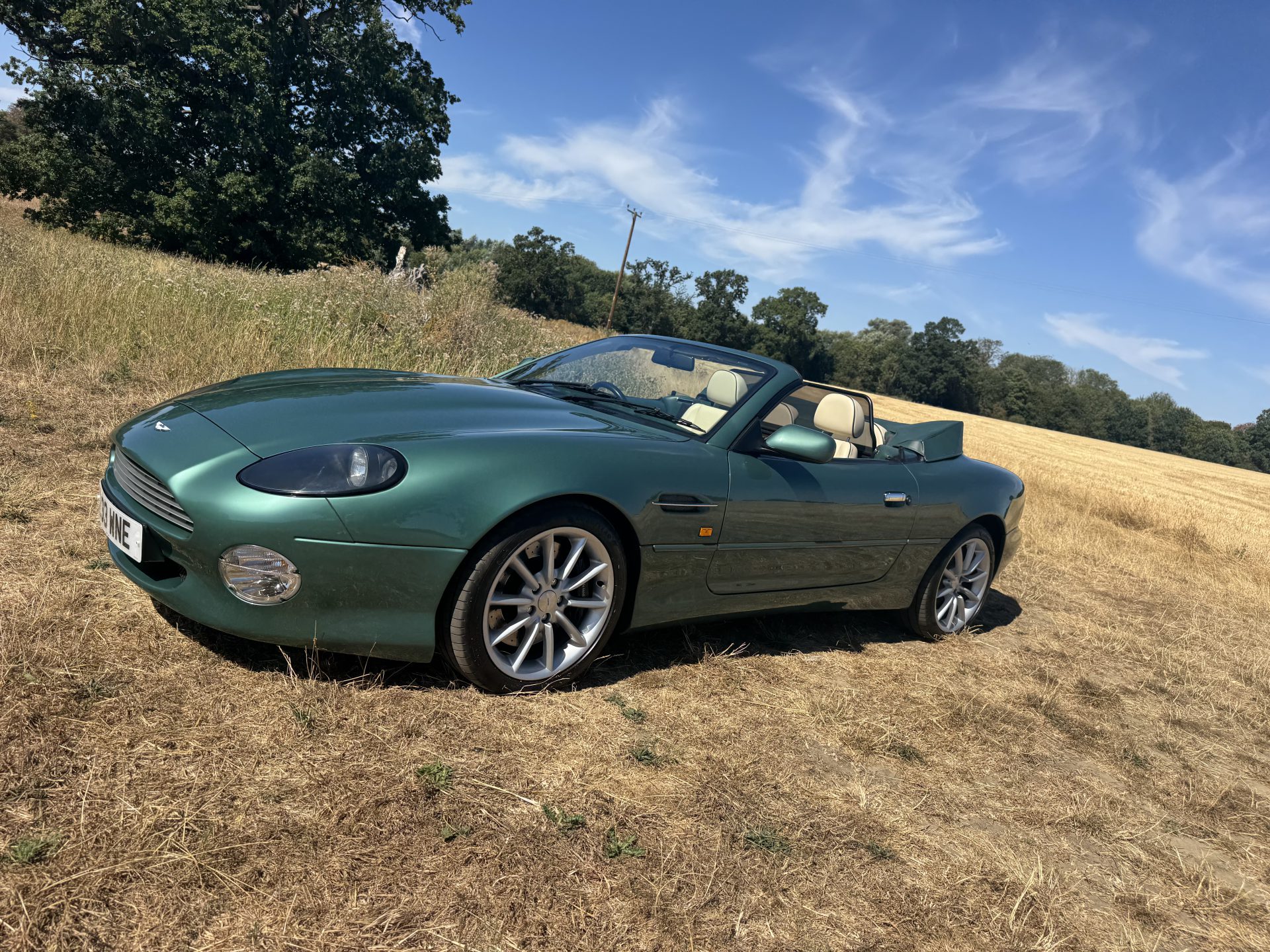2001 Aston Martin DB7 Vantage Volante V12  image 8