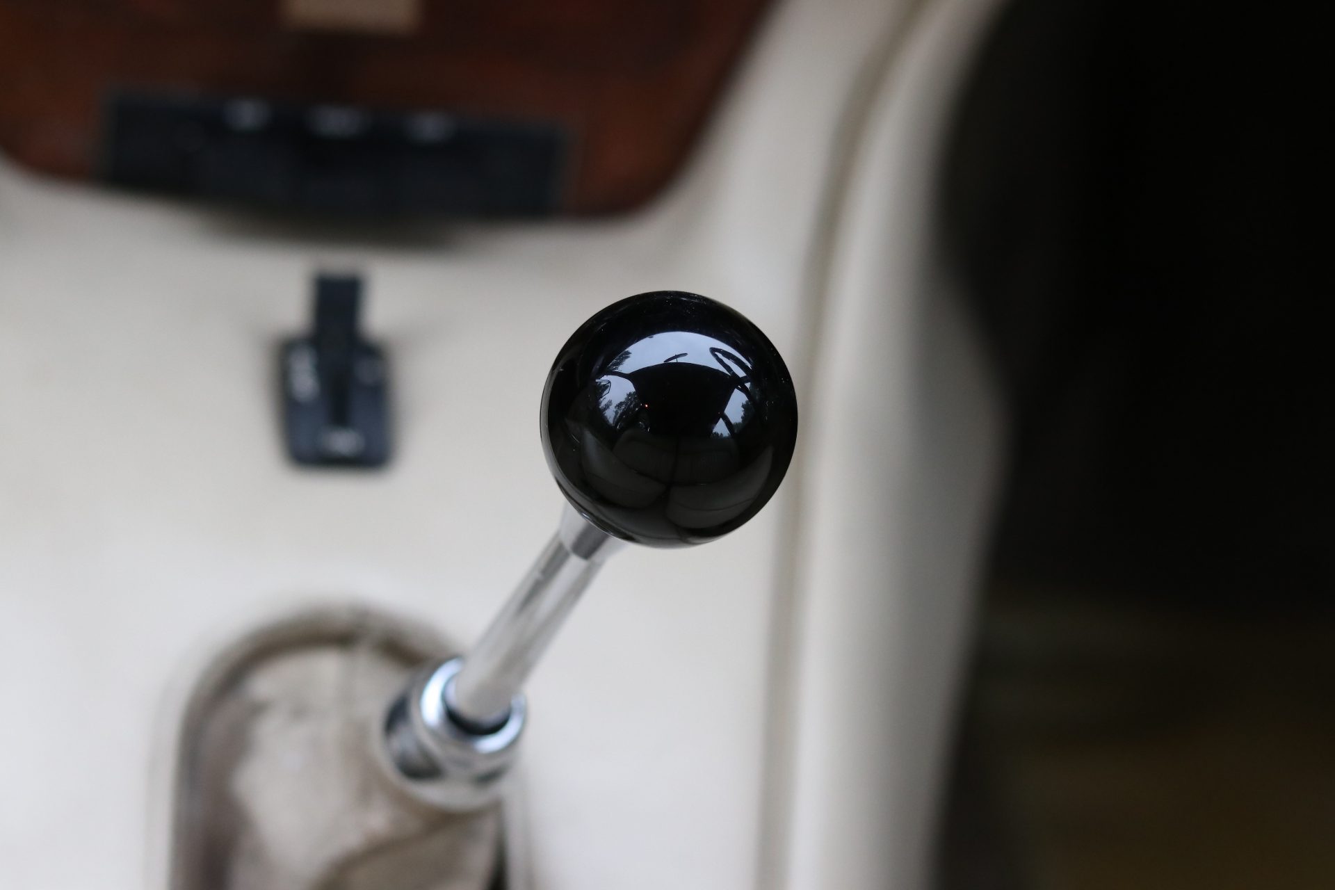Win This 1964 Jaguar S-Type image 9
